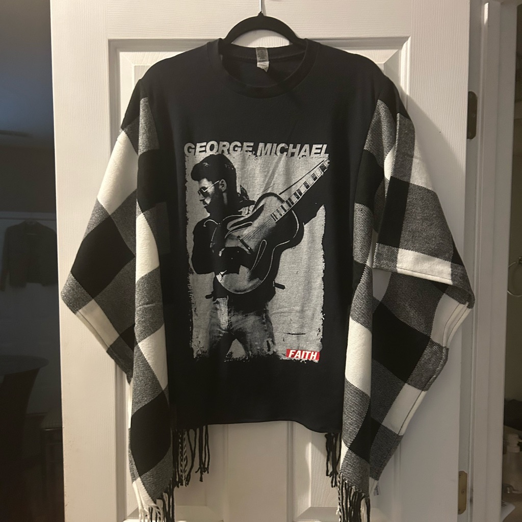 Black And White Graphic Women Top